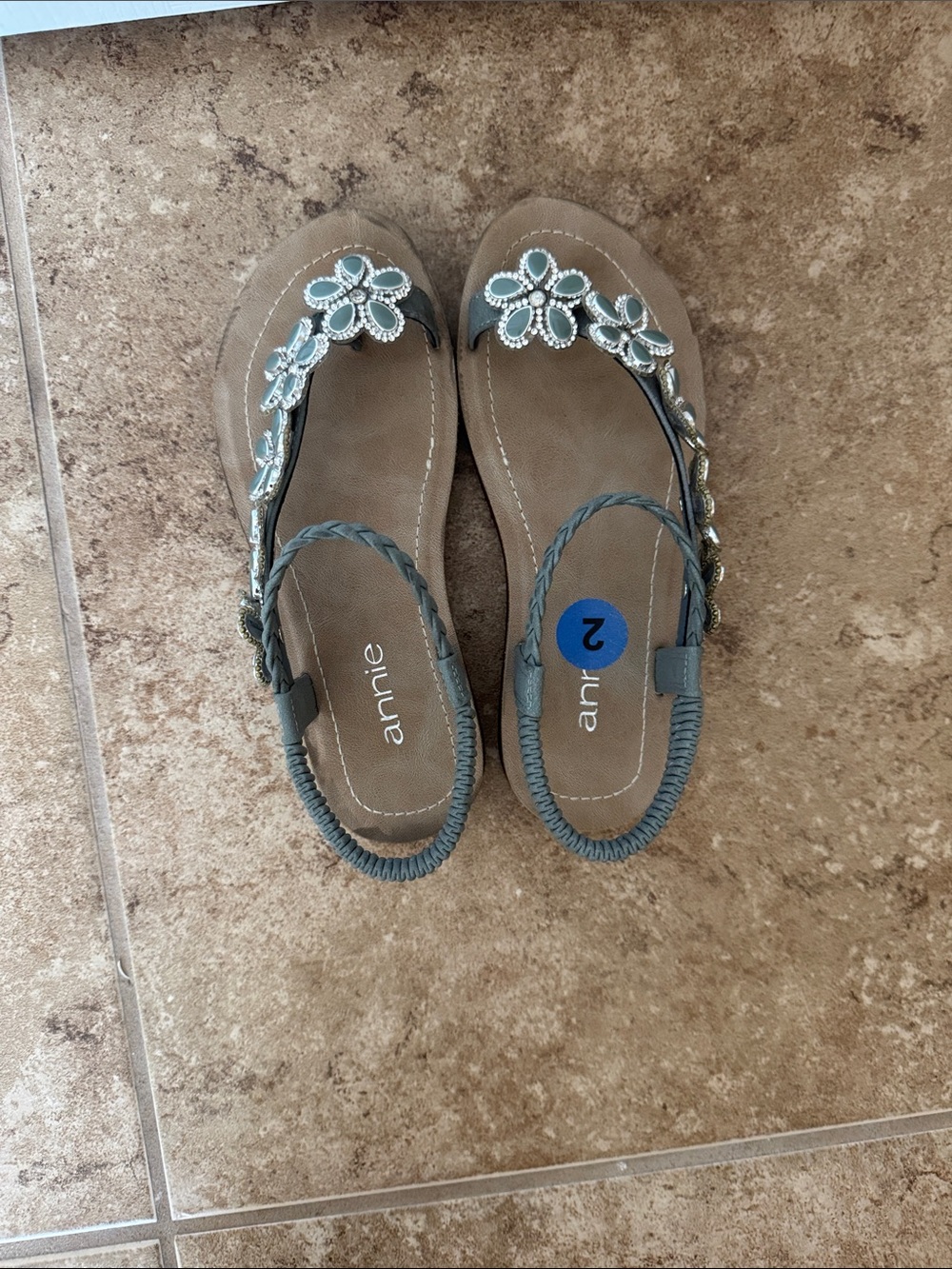Annie Girl's size 2 Green Floral Jeweled Slingback Sandals - Picture 5 of 6